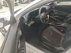 2021 Hyundai Elantra 1.5L CVT GLX Elite, белый — фото 16