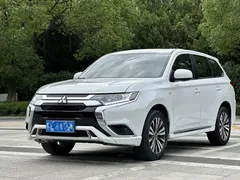 2021 Mitsubishi Outlander 2.0L 2WD 5, белый — фото 1