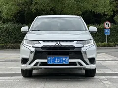 2021 Mitsubishi Outlander 2.0L 2WD 5, белый — фото 2