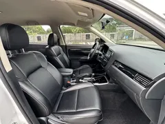 2021 Mitsubishi Outlander 2.0L 2WD 5, белый — фото 15