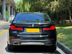 2022 BMW 5 Series 5 530Li xDrive M, чёрный — фото 4
