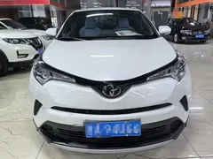 2021 Toyota IZOA 2.0L SPORT, белый — фото 2