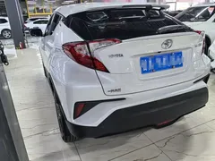 2021 Toyota IZOA 2.0L SPORT, белый — фото 4