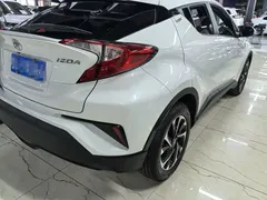 2021 Toyota IZOA 2.0L SPORT, белый — фото 6