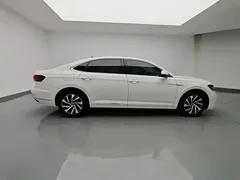 2022 Volkswagen Passat 430PHEV Luxury, белый — фото 10