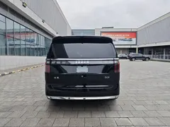 2024 Zeekr 009 6-Seat Executive 4WD 108kWh, зелёный — фото 7