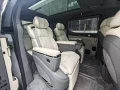 2024 Zeekr 009 6-Seat Executive 4WD 108kWh, зелёный — фото 21