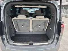 2024 Zeekr 009 6-Seat Executive 4WD 108kWh, зелёный — фото 29