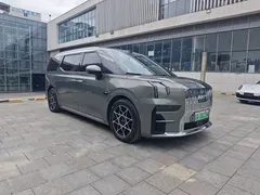 2024 Zeekr 009 6-Seat Executive 4WD 108kWh — фото 3