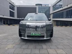 2024 Zeekr 009 6-Seat Executive 4WD 108kWh — фото 4