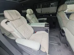 2024 Zeekr 009 6-Seat Executive 4WD 108kWh — фото 27