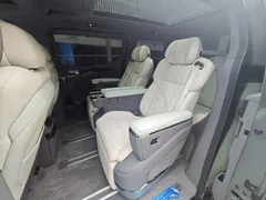 2024 Zeekr 009 6-Seat Executive 4WD 108kWh — фото 29
