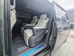 2024 Zeekr 009 6-Seat Executive 4WD 108kWh — фото 31
