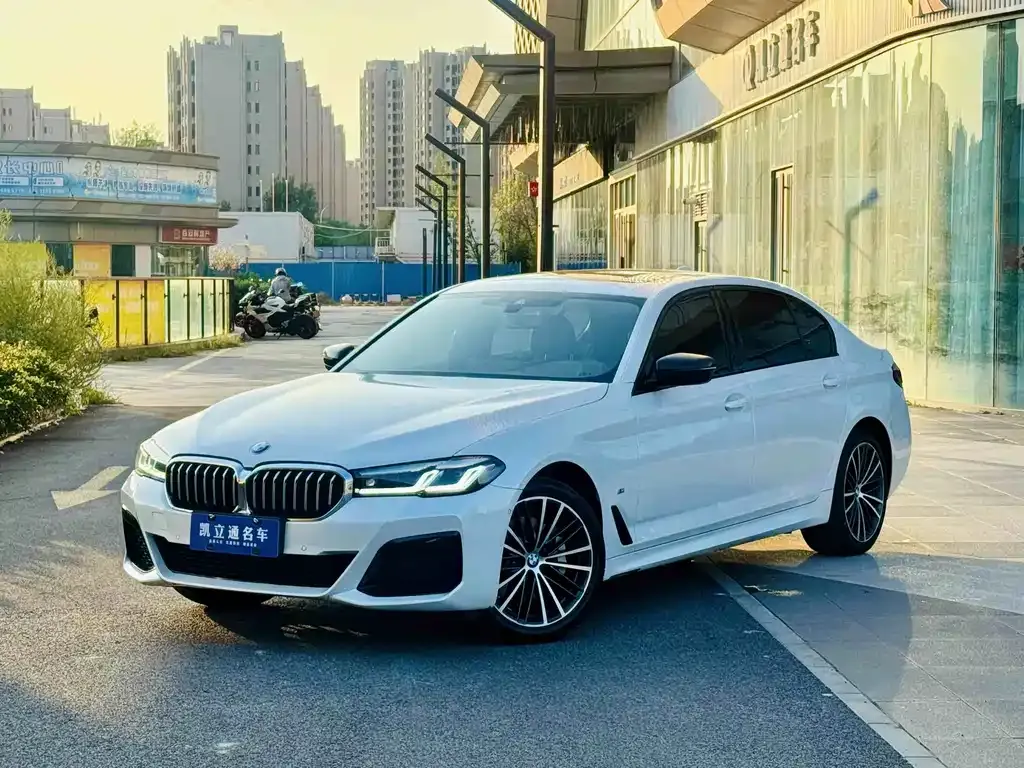 2023 BMW 5 Series 530Li Leading M Sport Package
