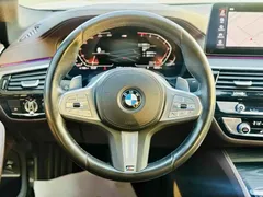 2023 BMW 5 Series 530Li Leading M Sport Package, белый — фото 8