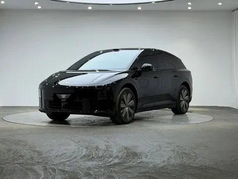 2025 Li Auto i6 4WD Standard