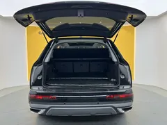 2023 Audi Q7 55 TFSI quattro S line, чёрный — фото 9