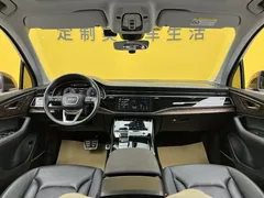 2023 Audi Q7 55 TFSI quattro S line, чёрный — фото 40