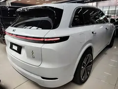 2025 Li Auto L7 Ultra, белый — фото 7