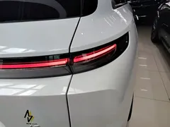 2025 Li Auto L7 Ultra, белый — фото 8