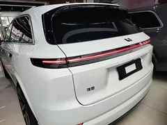 2025 Li Auto L7 Ultra, белый — фото 19