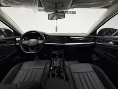 2022 Volkswagen Passat 430PHEV Hybrid, чёрный — фото 12