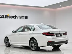 2021 BMW 5 Series 5 530Li xDrive M, белый — фото 3