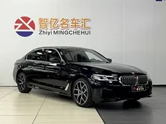 2022 BMW 5 Series 5 530Li M, чёрный — фото 3