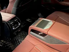 2022 BMW 5 Series 5 530Li M, чёрный — фото 9