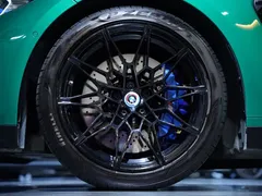 2023 BMW M3, зелёный — фото 8