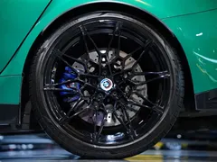2023 BMW M3, зелёный — фото 9