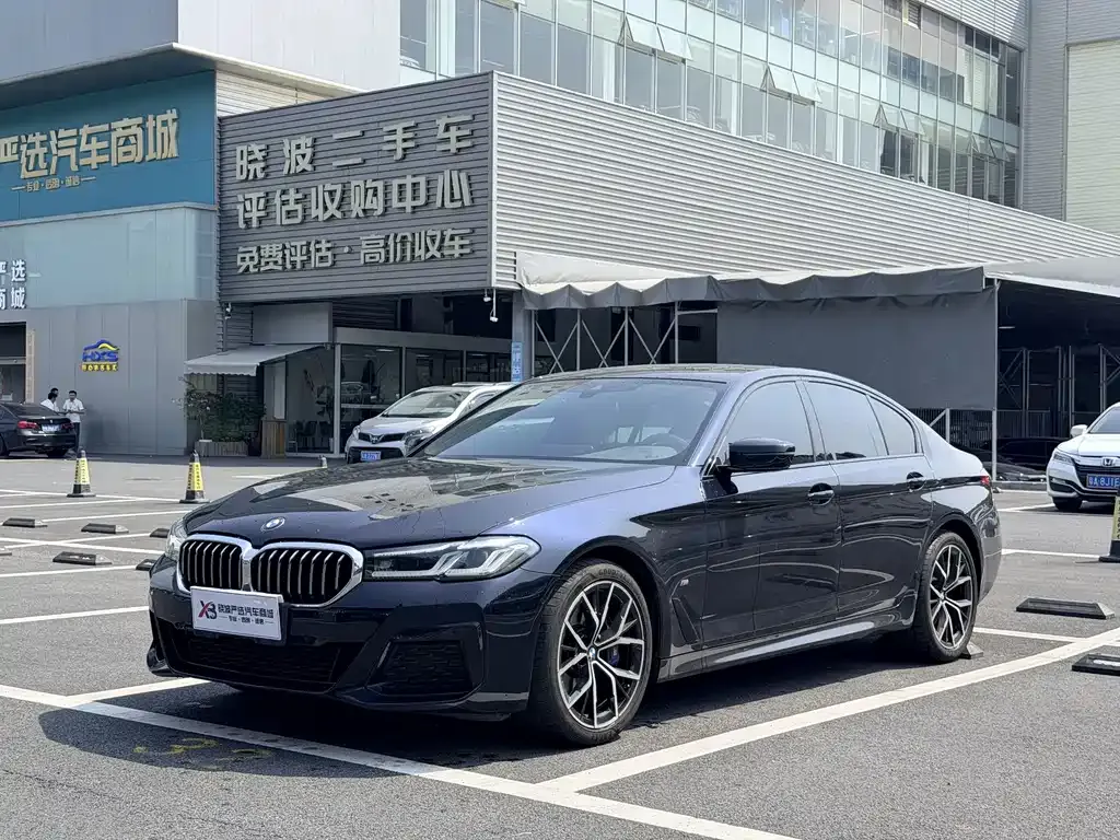 2022 BMW 5 Series 5 530i M