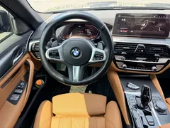 2022 BMW 5 Series 5 530i M, чёрный — фото 9