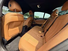 2022 BMW 5 Series 5 530i M, чёрный — фото 13