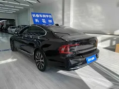 2022 Volvo S90, чёрный — фото 12
