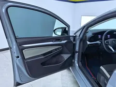 2023 Volkswagen Golf 280TSI DSG Pro — фото 7