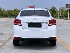 2022 Toyota Yaris L Zhixiang L 1.5L CVT PLUS, белый — фото 12