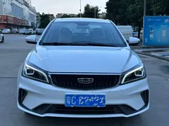 2021 Geely Emgrand UP 1.5L CVT, белый — фото 2