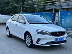2021 Geely Emgrand UP 1.5L CVT, белый — фото 3