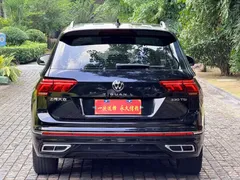 2022 Volkswagen Tiguan L 330TSI AT 2WD R-Line, чёрный — фото 18