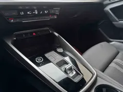2022 Audi A3L Limousine 35 TFSI Fashion Sport, зелёный — фото 13