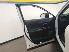 2023 Toyota Venza 2.0L CVT 2WD Premium, белый — фото 7