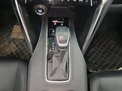 2023 Toyota Venza 2.0L CVT 2WD Premium, белый — фото 16