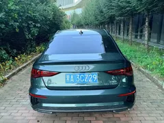 2023 Audi A3L Limousine 35 TFSI, зелёный — фото 5