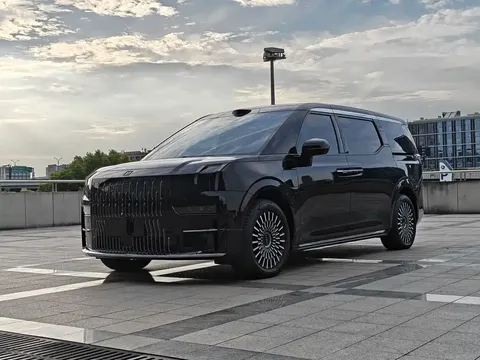 2024 Zeekr 009 6-Seat Executive 4WD 108kWh