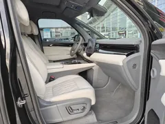2024 Zeekr 009 6-Seat Executive 4WD 108kWh, чёрный — фото 11