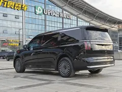 2024 Zeekr 009 6-Seat Executive 4WD 108kWh, чёрный — фото 13