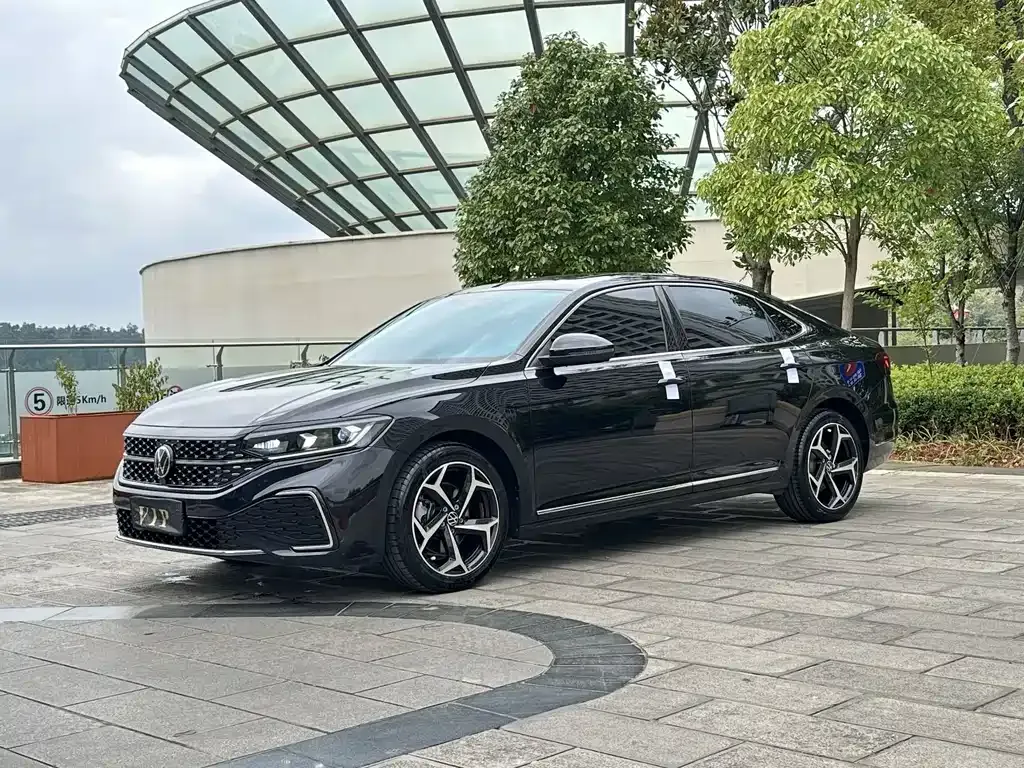 2024 Volkswagen Passat 330TSI Elite
