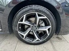 2024 Volkswagen Passat 330TSI Elite, чёрный — фото 35