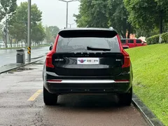 2023 Volvo XC90 B5 Luxury 5-seat, чёрный — фото 5